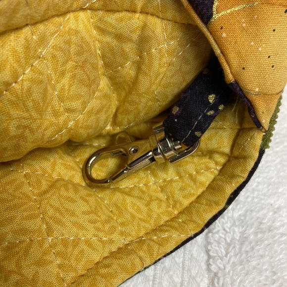 Blooming Designs Handmade Tote - Picture 11 of 11